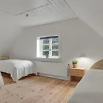 Semesterbostad Lovely In With Sauna