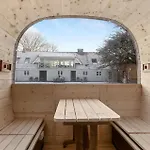 Lovely In With Sauna *